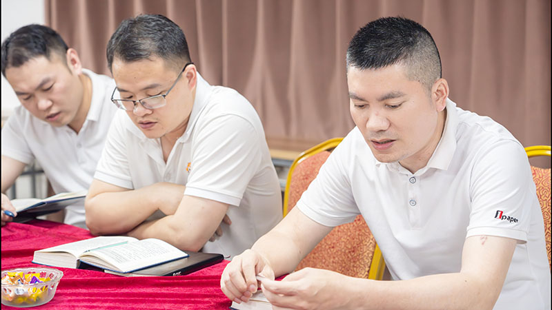 Onepaper Staffs will Serve Customers Well after Read “Kyocera Philosophy”